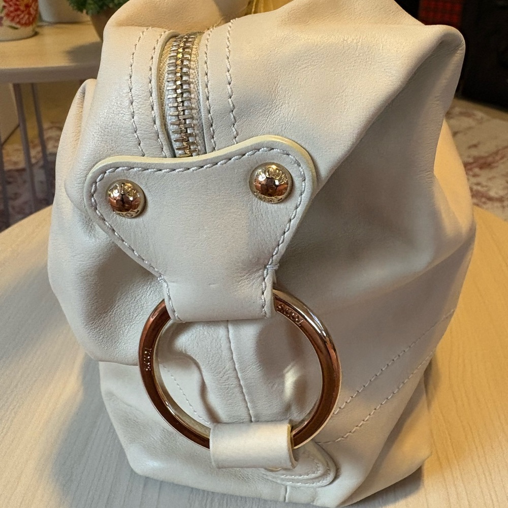 Tod's White Shoulder Bag - Picture 4 of 12